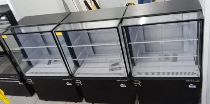 Vitrine Refrigerada Vanguard Plus 75cm Refrimate pronta entrega - Marcos
