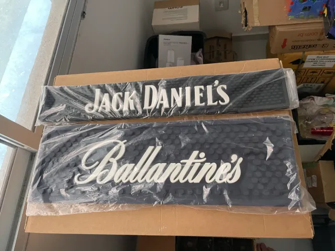 Um Tapete de copo BALLANTINES