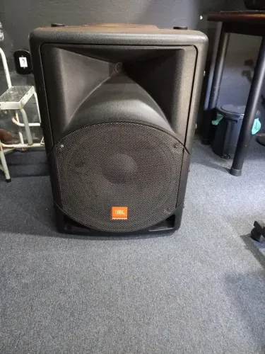 Caixas ativas 2 x JBL SPM 1503 e 2x SUB FRAHM 12" 1SP12SWA+1SP12SWP(um ativo e um passivo)