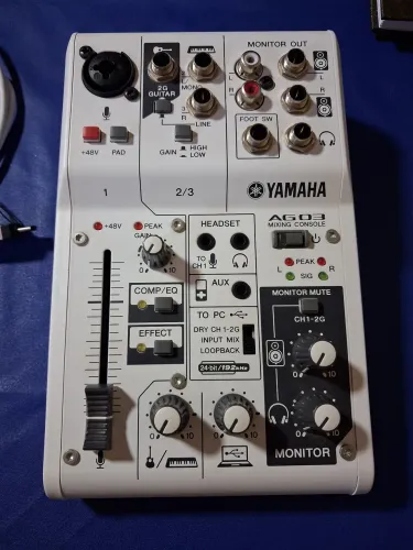 Mesa de Som Yamaha AG03