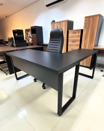 MESA INDUSTRIAL EM L 1.50x1.50 preta - LOJA IKONMIXOFFICE 