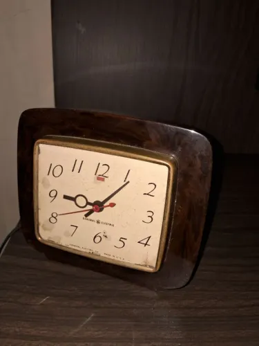 Relógio de Mesa Antigo General Electric