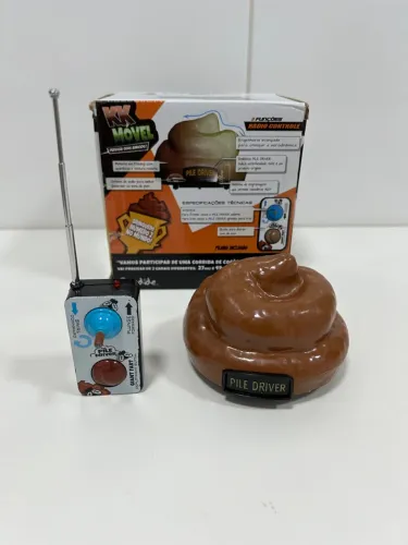 Brinquedo Infantil - Carro de Controle Remoto