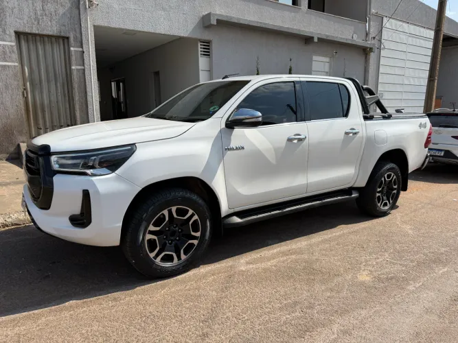Toyota Hilux CD 4X4 2.8 Diesel Mec. 2021