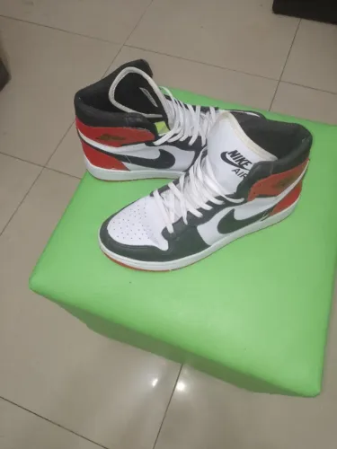 Tênis Nike Air Jordan - Tamanho 41