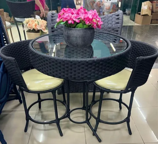 bistrô e 2 banquetas