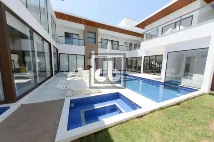 Barra da Tijuca espetacular casa Santa Mônica Jardins projeto contemporâneo 5 suítes 3 vag