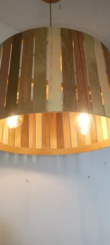 Luminária de madeira 240,00 por 168,00 