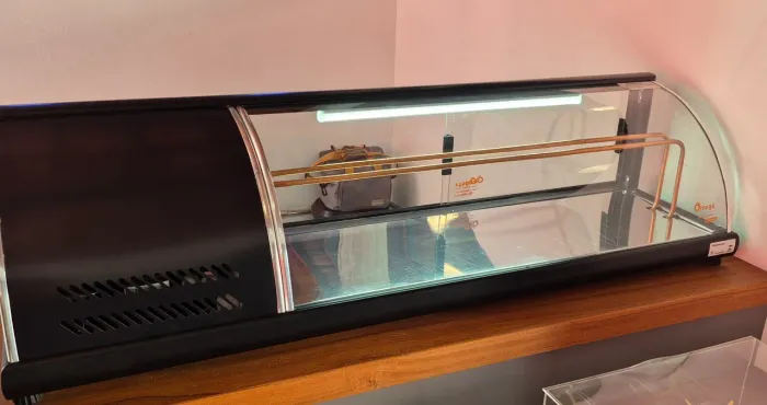 Vendo Vitrine Refrigerada Omega