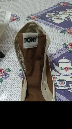 Tênis Pony Marrom tam 39.imp.