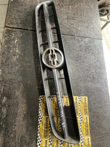 Grade Dianteira Corsa MT