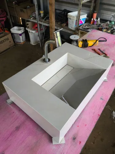 Pia de porcelanato para banheiro pronta entrega.