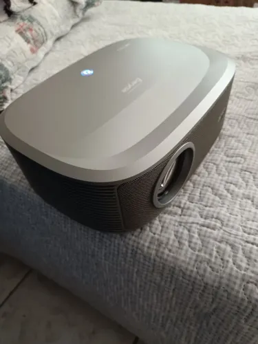 Projetor Everycom HQ10W /foco automático