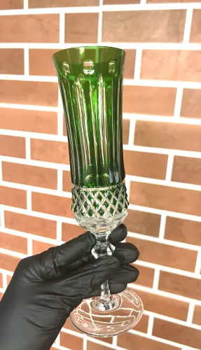 Taça  Champanhe de Cristal Verde Strauss 69