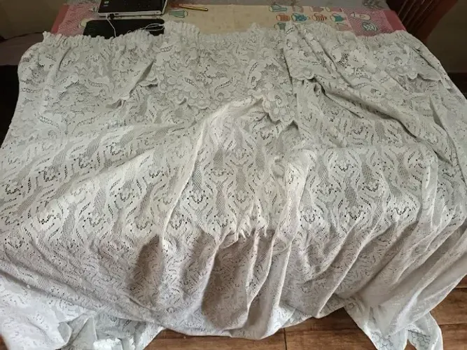 Cortinas elegantes de renda com bandô contendo um conjunto de duas peças branca 1,80 x 2,0