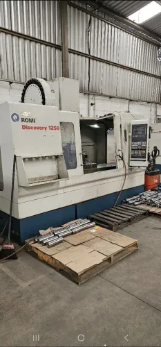 Centro de usinagem Romi 1250