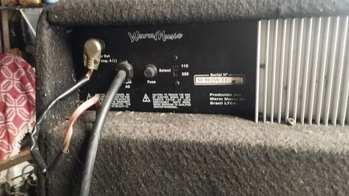 Caixa de Som para guitarra teclado etc