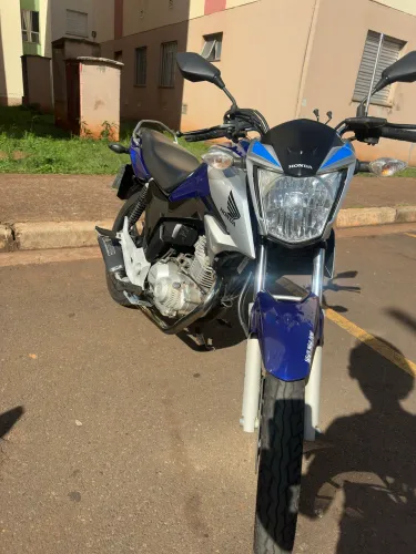 Vendo ou troco fan 160 unico dono..!!!
