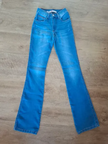 Calça jeans nunca usada