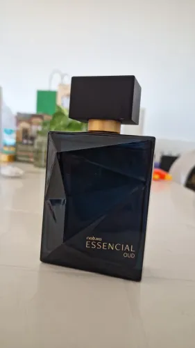 Perfume Natura Essencial Oud Masculino - sem caixa