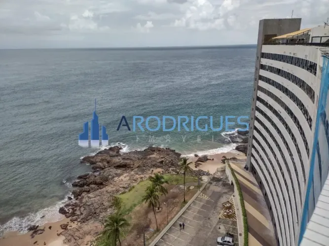 Cobertura à venda em Ondina, Salvador-BA: 2 quartos, 1 suíte, 2 salas, 3 banheiros, 4 vaga