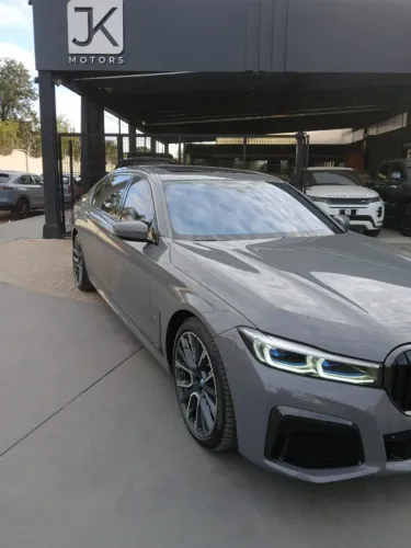 BMW 745LE M Sport Sedan 3.0 V6 Híbrido Aut. 2022