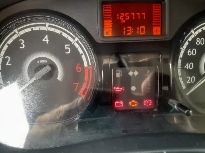 Renault Sandero Authentique Hi-flex 1.0 16V 5P 2014