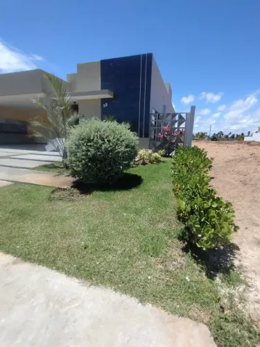 Casa em condomínio pé na areia- Quintas da Barra