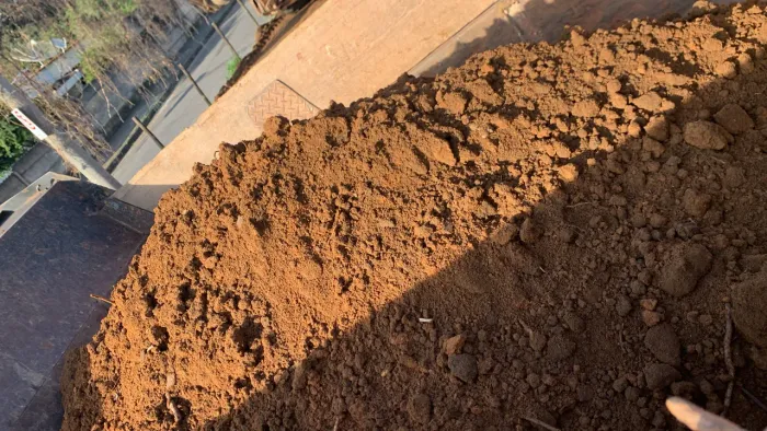 VENDO TERRA LIMPA PARA ATERRO 