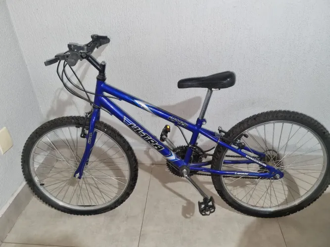 Bicicleta semi nova