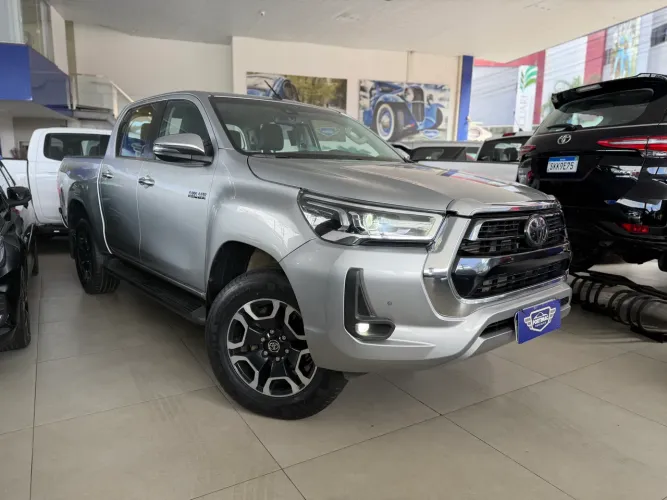 Toyota Hilux CD SRX 4X4 2.8 TDI 16V Diesel Aut. 2021