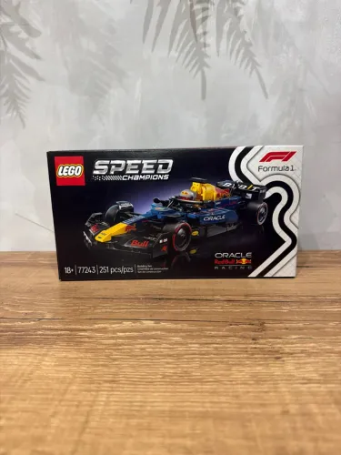Lego F1 RedBull 77243 Lacrado