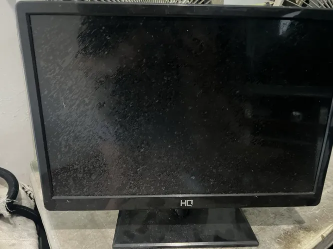 Monitor com avaria na tela