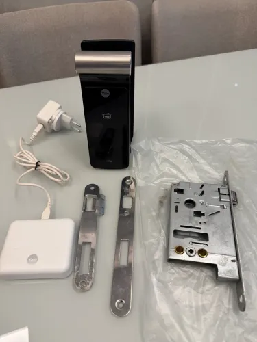 Fechadura Digital Yale YDF 30 com Hub Wifi