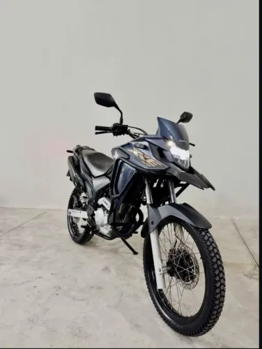 XRE 300 