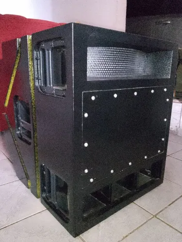 Caixa de som Sub grave