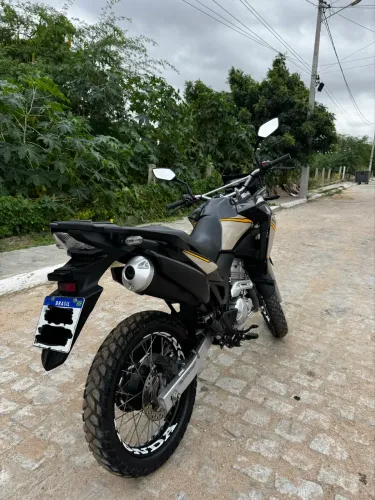 Moto Honda XRE 300 2023