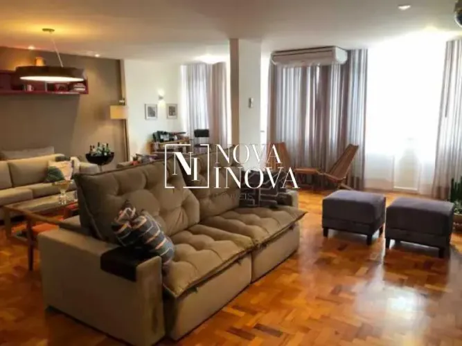 Apartamento - / Residencial / Copacabana