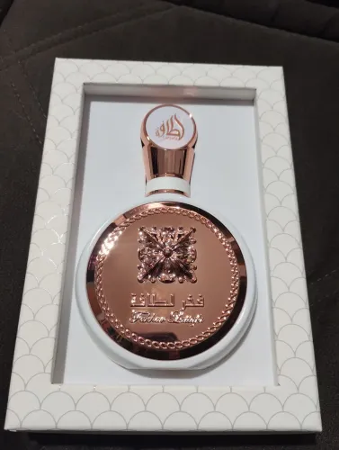 Perfume Fakhr Lattafa Feminino - Elegância e Sofisticação