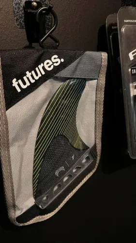 Quilhas Futures Lost Mayhem Carbono Novas case + chave