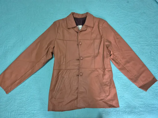 Jaqueta de Couro Vintage Feminina