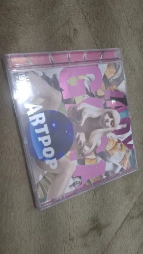 Lady Gaga Deluxe (CD+DVD)