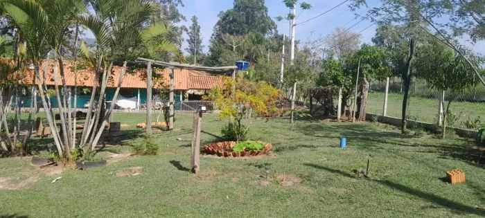 Sitio em bofete 20 mil metros Casa sede 3 dormitório Sala Cozinha Banheiro Casa de caseiro