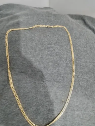 Vendo cordão de ouro 18 k com 10 gramas *