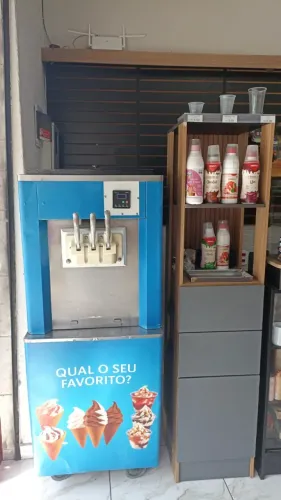 MÁQUINA DE SORVETE EXPRESSO ITALIANINHA PROFISSIONAL - PRONTA PARA FATURAR