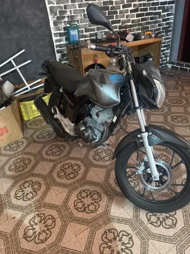 Vendo start 160 único dono moto zero 
