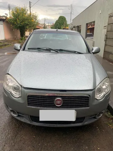 Fiat Siena Essence 1.6 Flex 16V 4P 2011