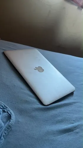 Macbook Apple