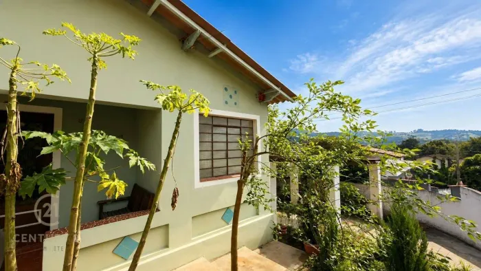 Casa com 2 dormitórios à venda, 350 m² por R$ 800.000,00 - Centro - Guararema/SP