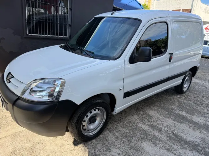 Peugeot Partner Furgão 1.6 16v/ 1.6 16V Flex 3P 2022